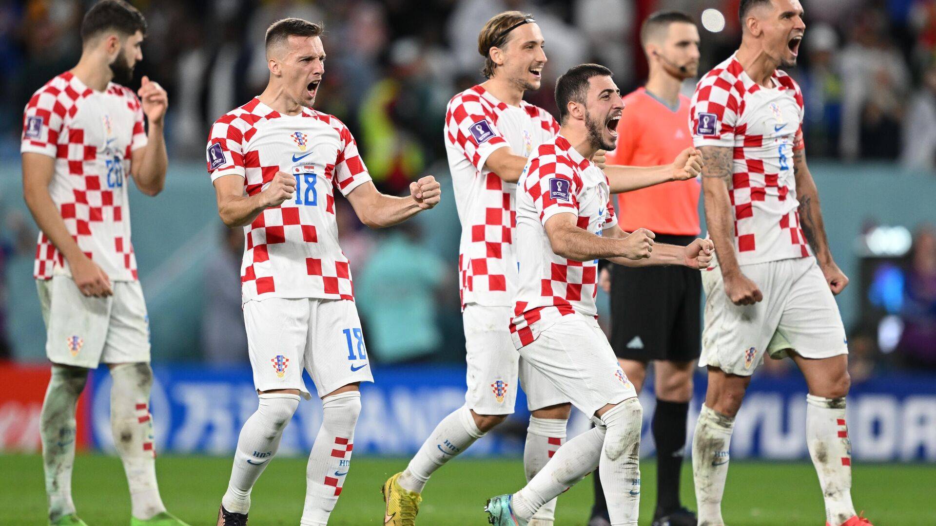 米乐体育在线观看-包含葡萄牙队与克罗地亚队对决，争夺欧洲杯席位的词条